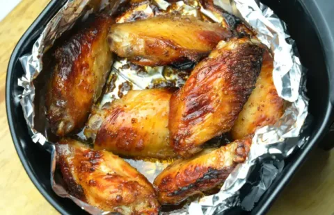 Putting Aluminum Foil in Air Fryer
